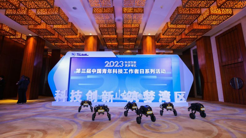 企业数字化转型利器：揭秘低代码平台功能定制开发